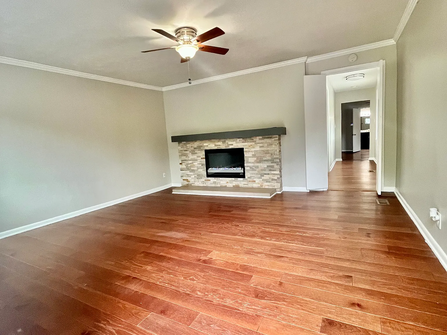 2 bed, 1410 sqft, $1,795 — Photo 3