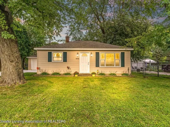 1902 Adelpha Ave, Holt, MI 48842