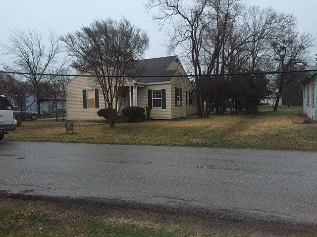 1st image of 2506 2nd St