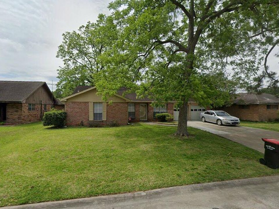 1st image of 703 Brentwood Dr