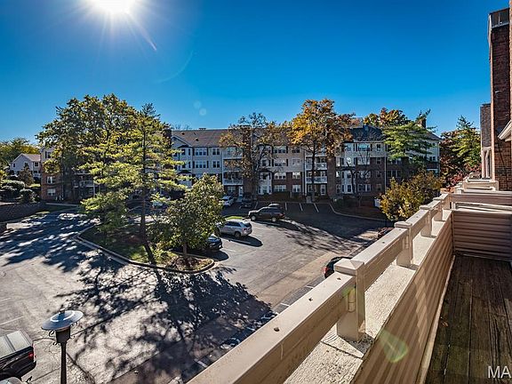 2nd image of 1010 Thoreau Ct APT 301