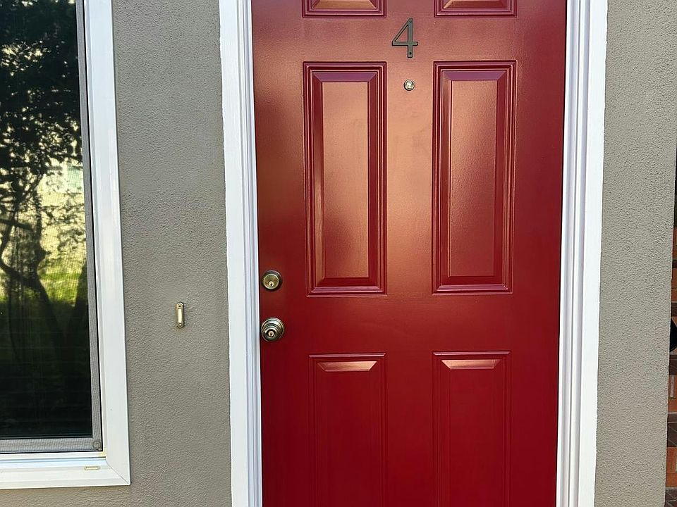 1st image of 786 Elm St #4