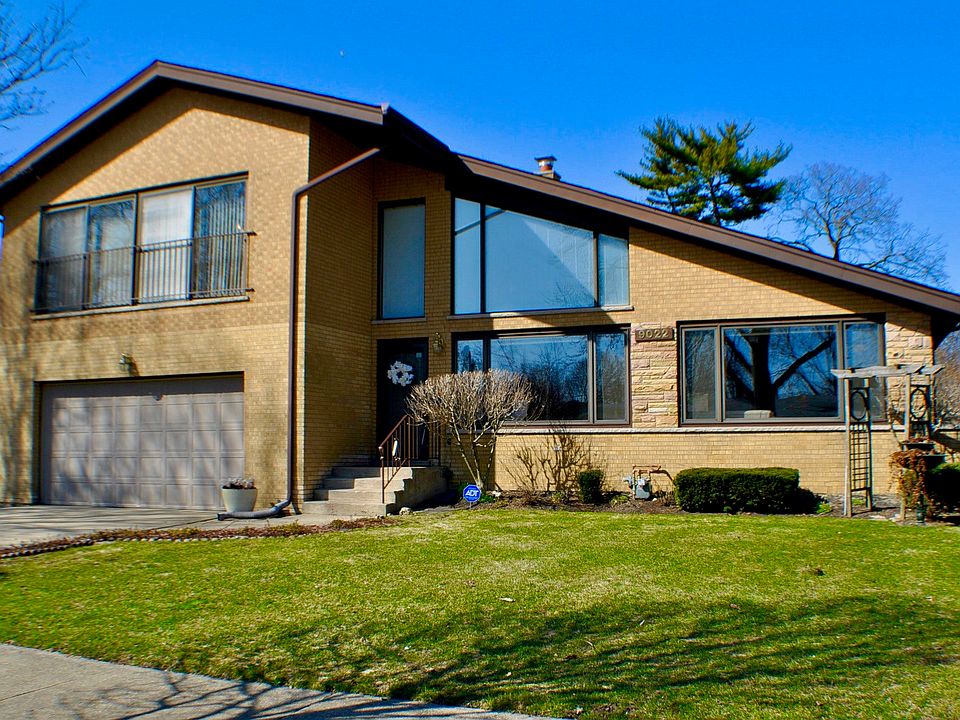1st image of 9022 Kilbourn Ave