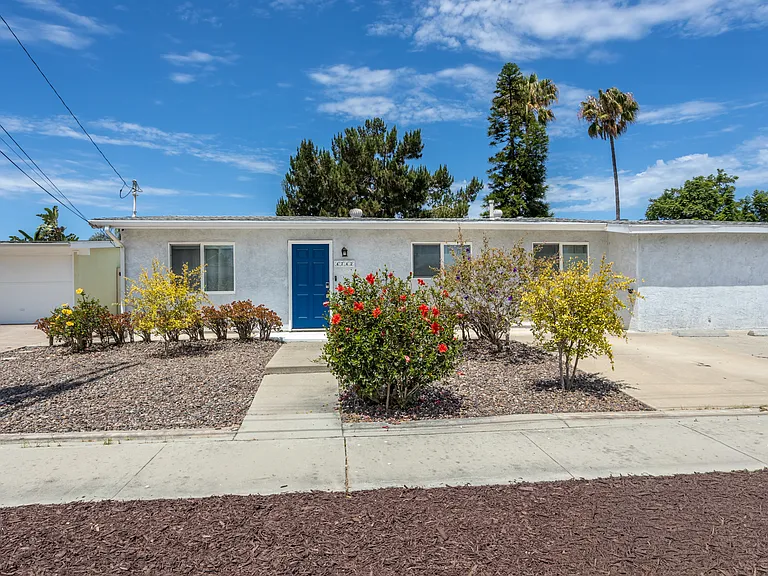 4742 Seaford Pl — Photo 11