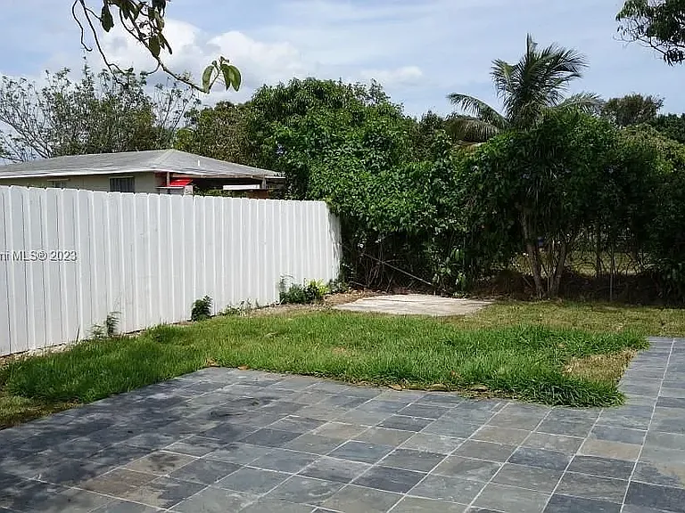8861 SW 127th Ter — Photo 54