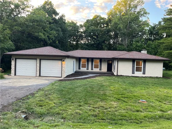 18973 Harrison Street Rd, Charleston, IL 61920