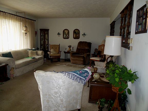 103 Linden Dr, Woodbine, IA