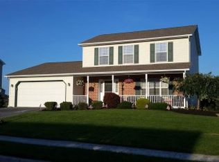 143 Martel Cir, Dillsburg, PA 17019