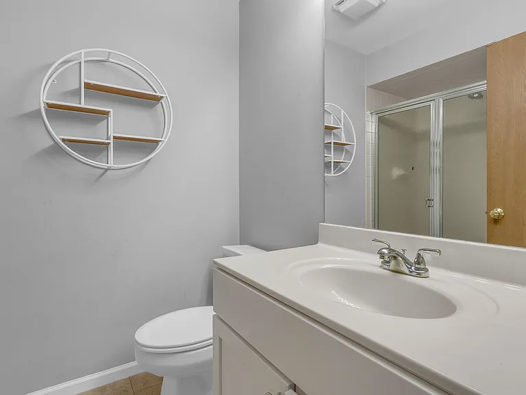1214 Ballantrae Pl #E — Photo 21