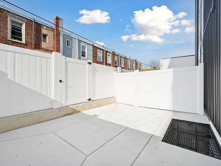 1221 E Fletcher St #108A — Photo 19
