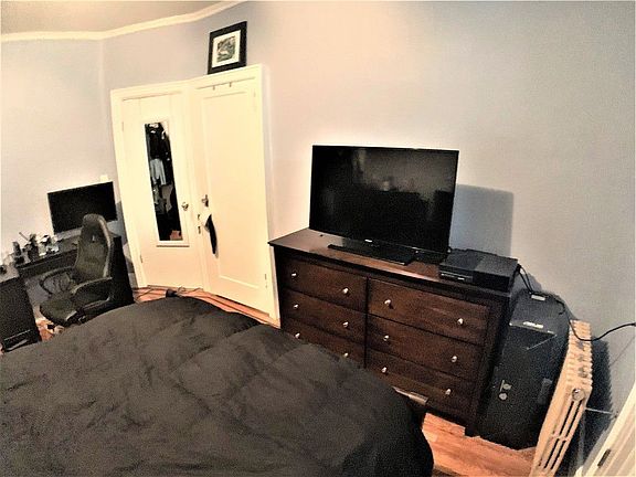 5th image of 4833 40th St