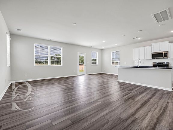 5th image of 519 Marcus Way