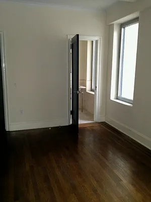 Sold by Manhattan Network Inc. | media 7