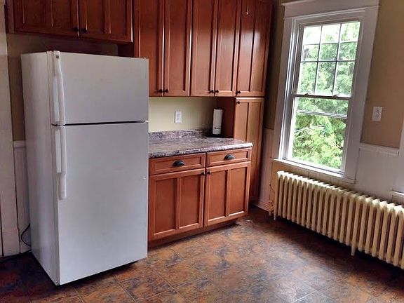 3rd image of 54 Mann Ave #2