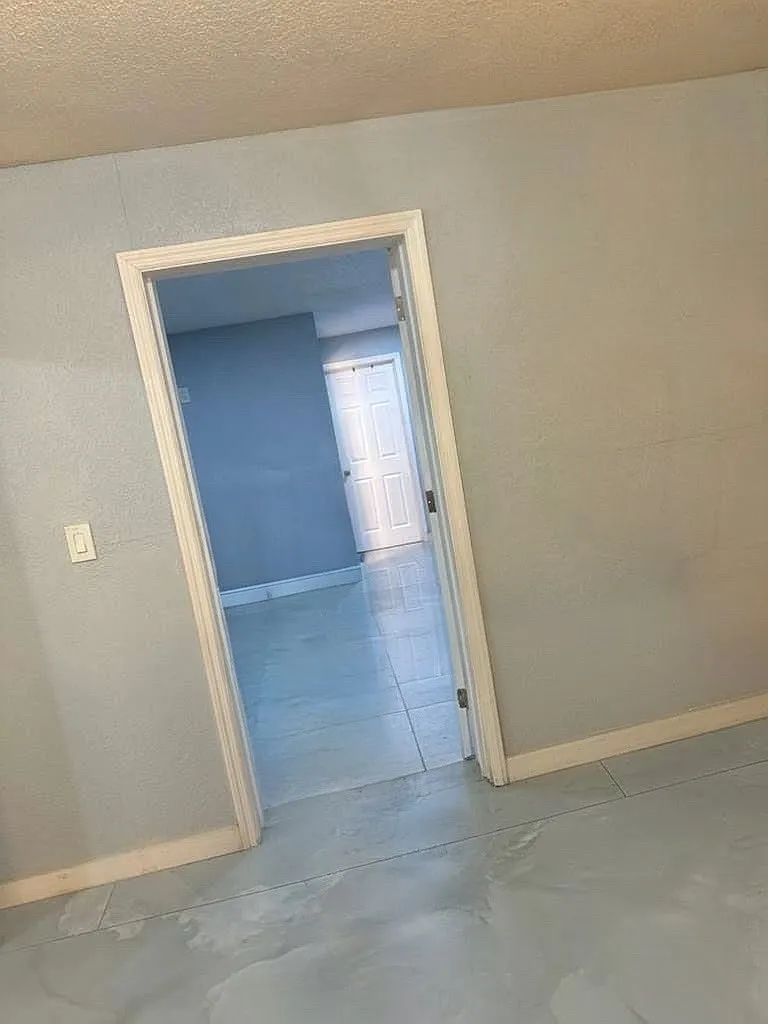 2 bed, 850 sqft, $1,600 — Photo 3