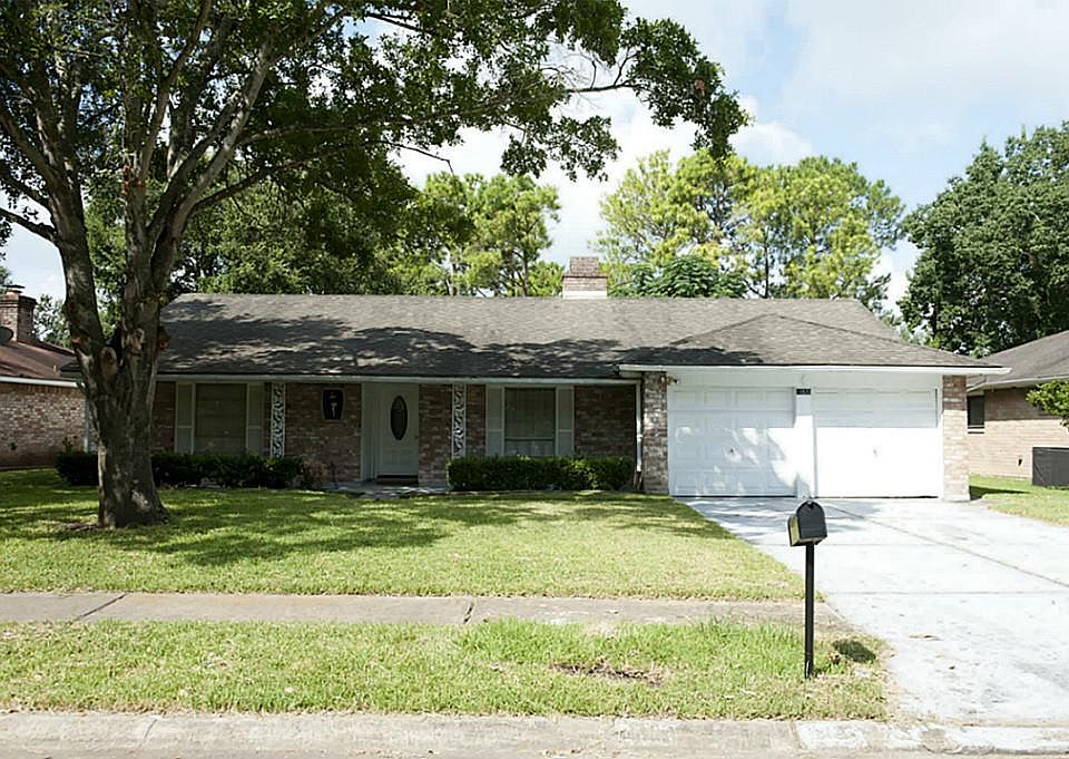 1st image of 10923 Ensbrook Dr
