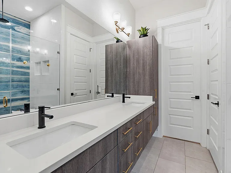 1000 Ellingson Ln #1 — Photo 22