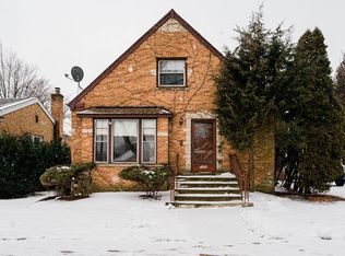 5466 N Newcastle Ave, Chicago, IL 60656