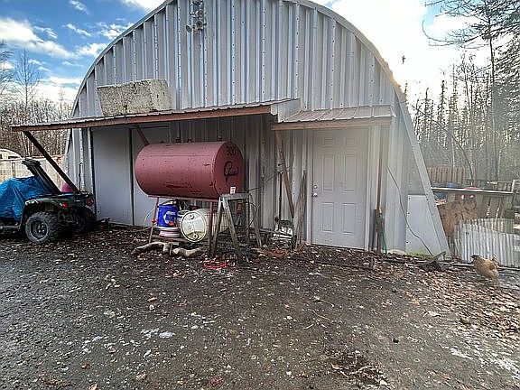 Huge, insulated Quonset 