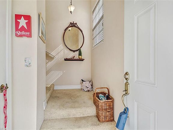 3rd image of 740 Luisa Ln #812-4