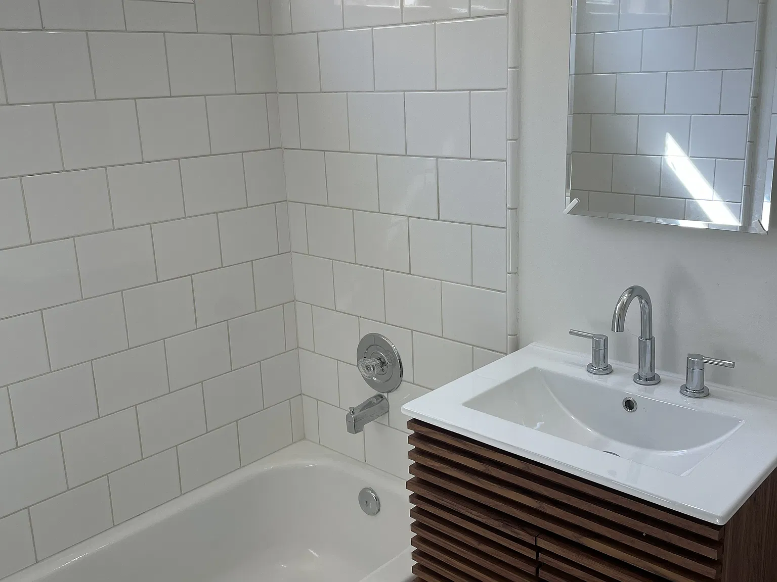 1 bed, 625 sqft, $1,950 — Photo 3