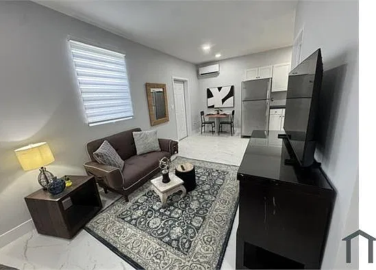 1 bed, $2,100 — Photo 1