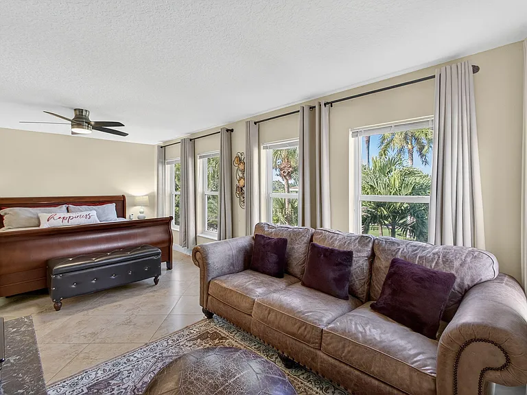 8400 Heritage Club Dr — Photo 46