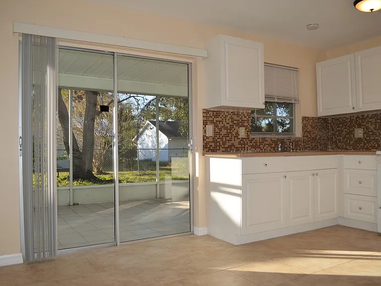 7442 Como Dr — Photo 8
