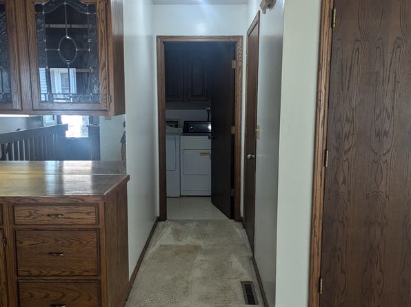 216 S Lincoln St, Hillsboro, KS 67063