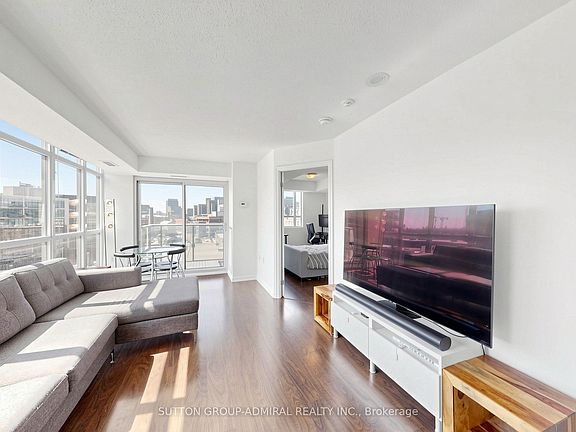5th image of 125 Western Battery Rd #710