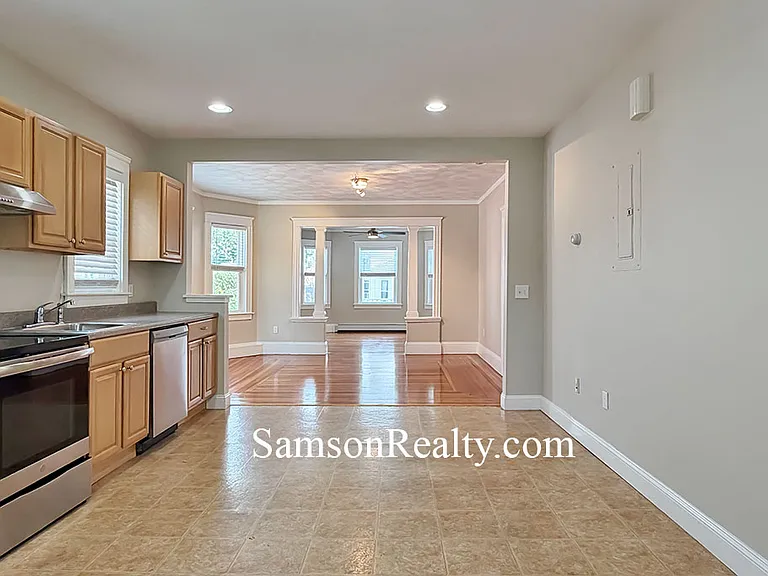 131 Abbott St #2 — Photo 6