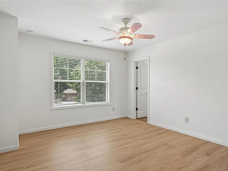 5811 Kendrix Ridge Dr — Photo 49