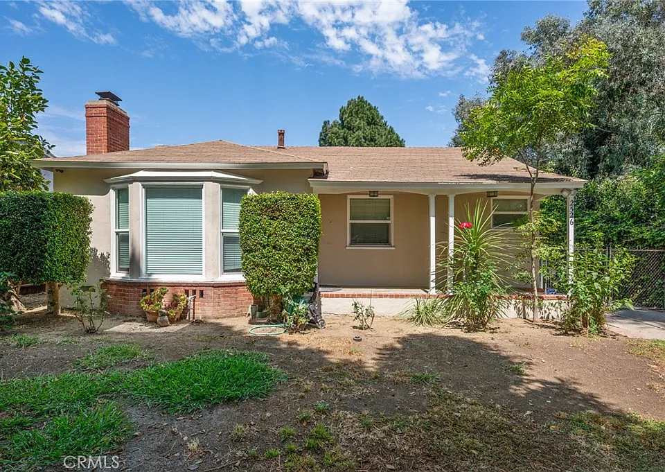 2526 Purdue Ave