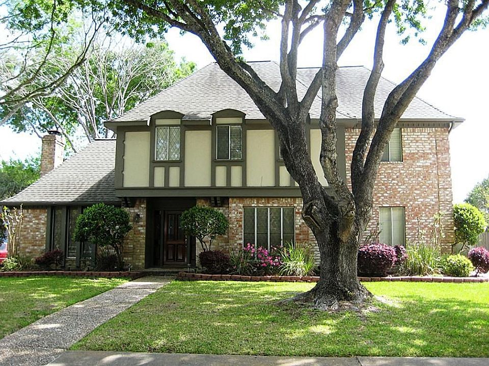 1st image of 11915 Pebble Rock Dr