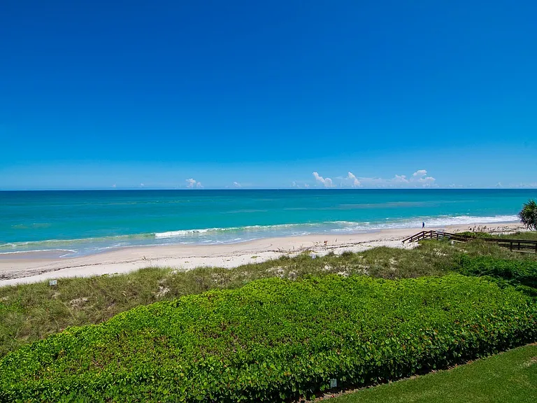 2700 Ocean Dr #300 — Photo 34