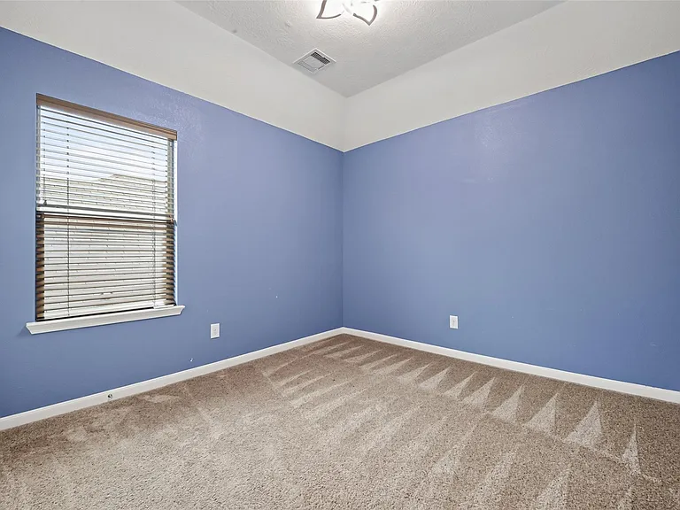 16419 Sheffield Run Dr — Photo 31