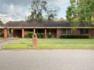 1917 George Dr, Opelousas, LA 70570