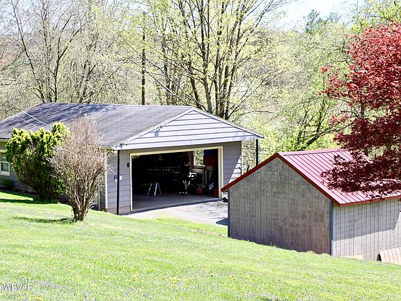 2nd image of 1766 State Highway 973 E