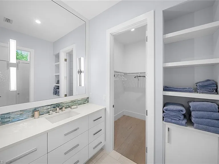 3123 Crayton Rd — Photo 38
