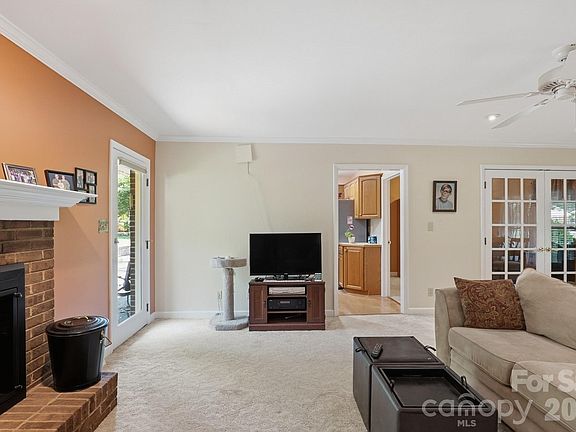 5th image of 4323 Creemore Dr