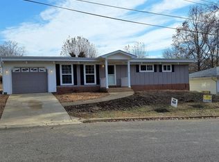 808 Lincoln St, Washington, MO 63090