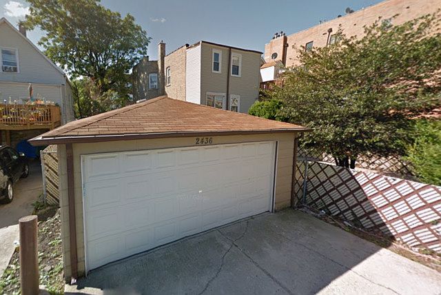 2nd image of 2432 W Diversey Ave