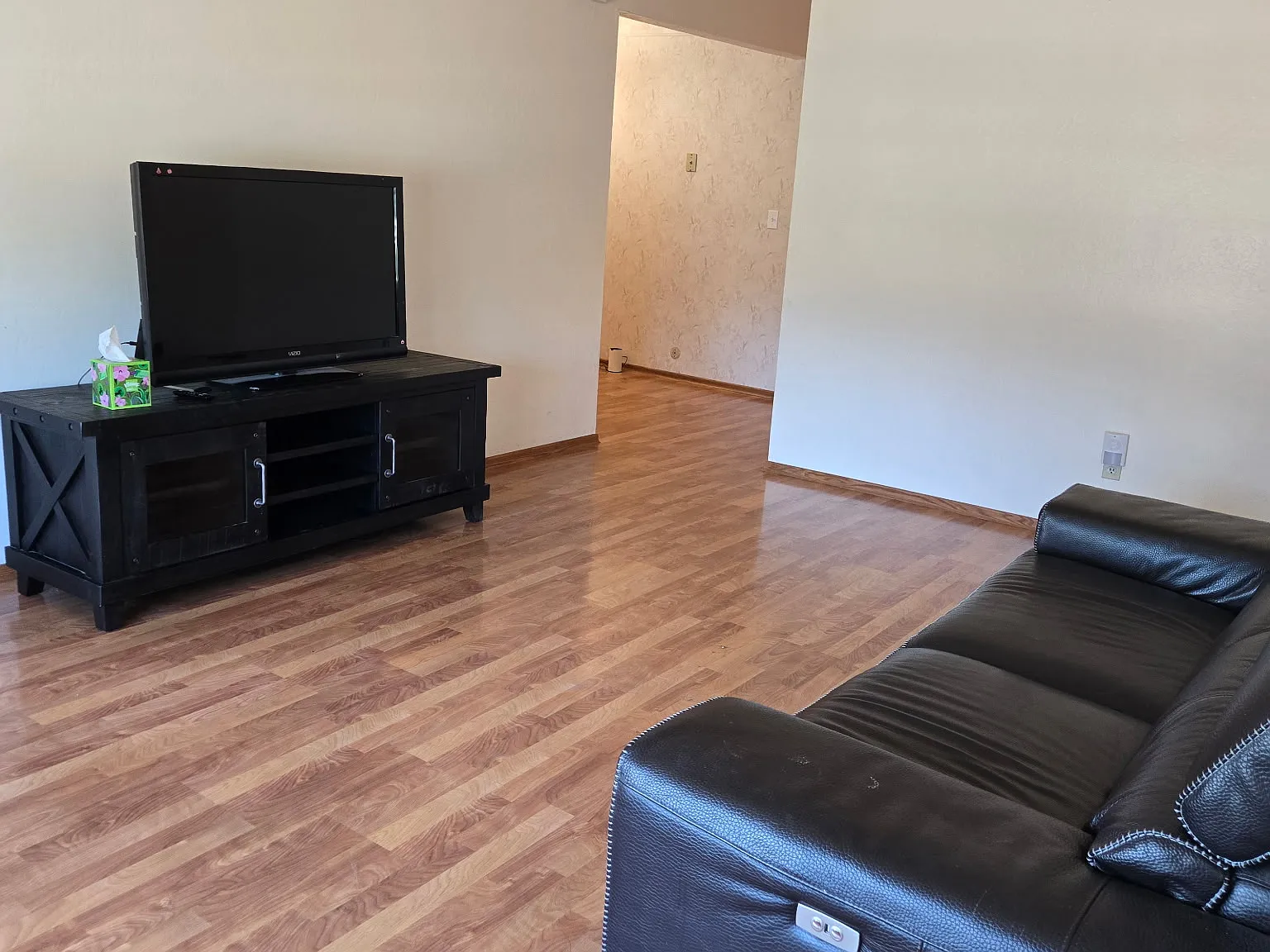 4 bed, 1150 sqft, $3,500 — Photo 4