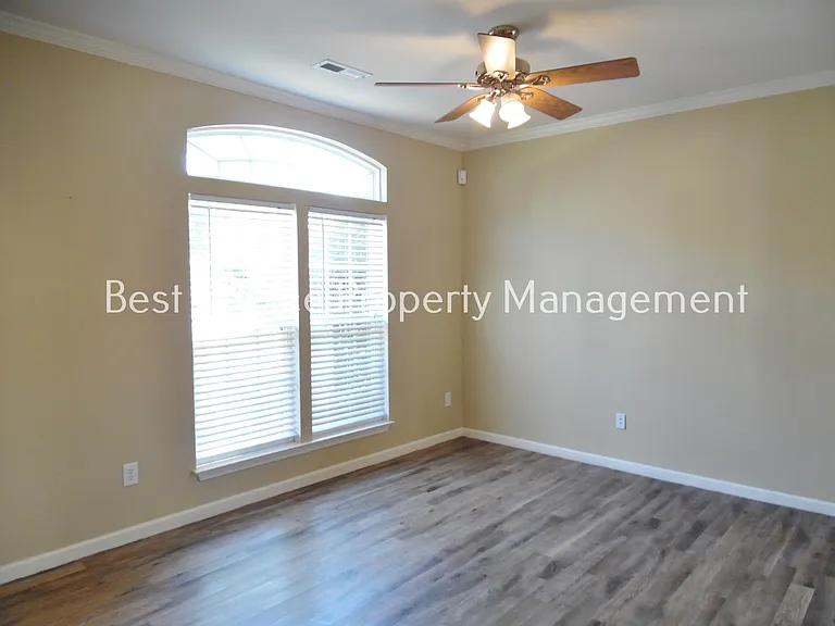 354 Moonstone Dr — Photo 10