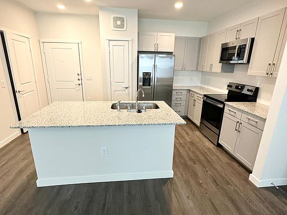 4th image of 4940 W University Dr #4225