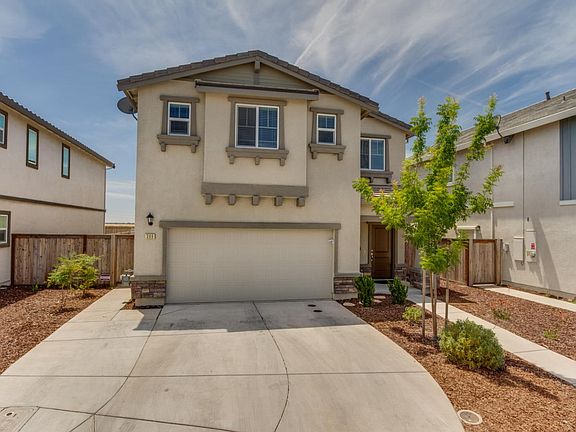 2nd image of 300 Dorado Ln