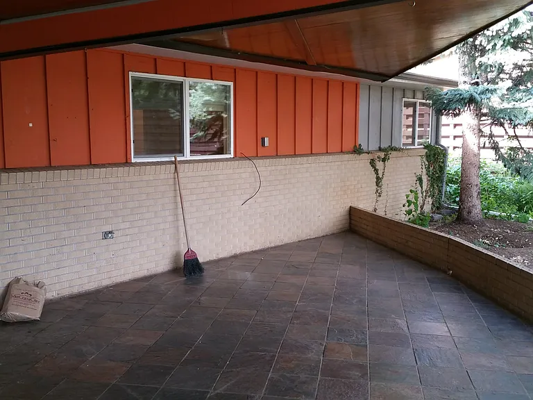 1965 Grape Ave — Photo 16