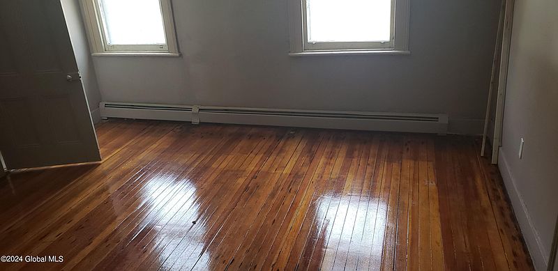 3rd image of 510 Clinton Avenue