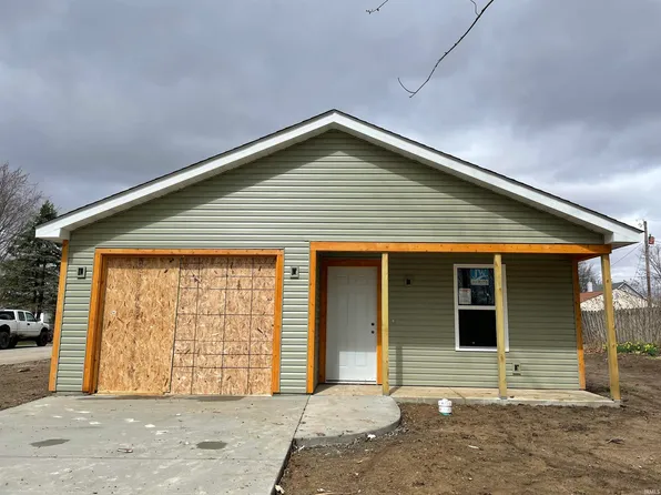 334 W 1st St, Mulberry, IN 46058