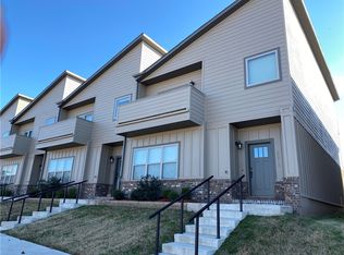 2618 N Ward Dr, Fayetteville, AR 72704